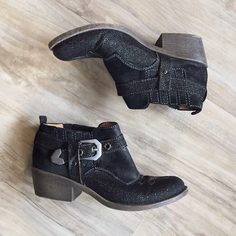 Naya Selma Leather Western Buckle Ankle Boot Sz. 6